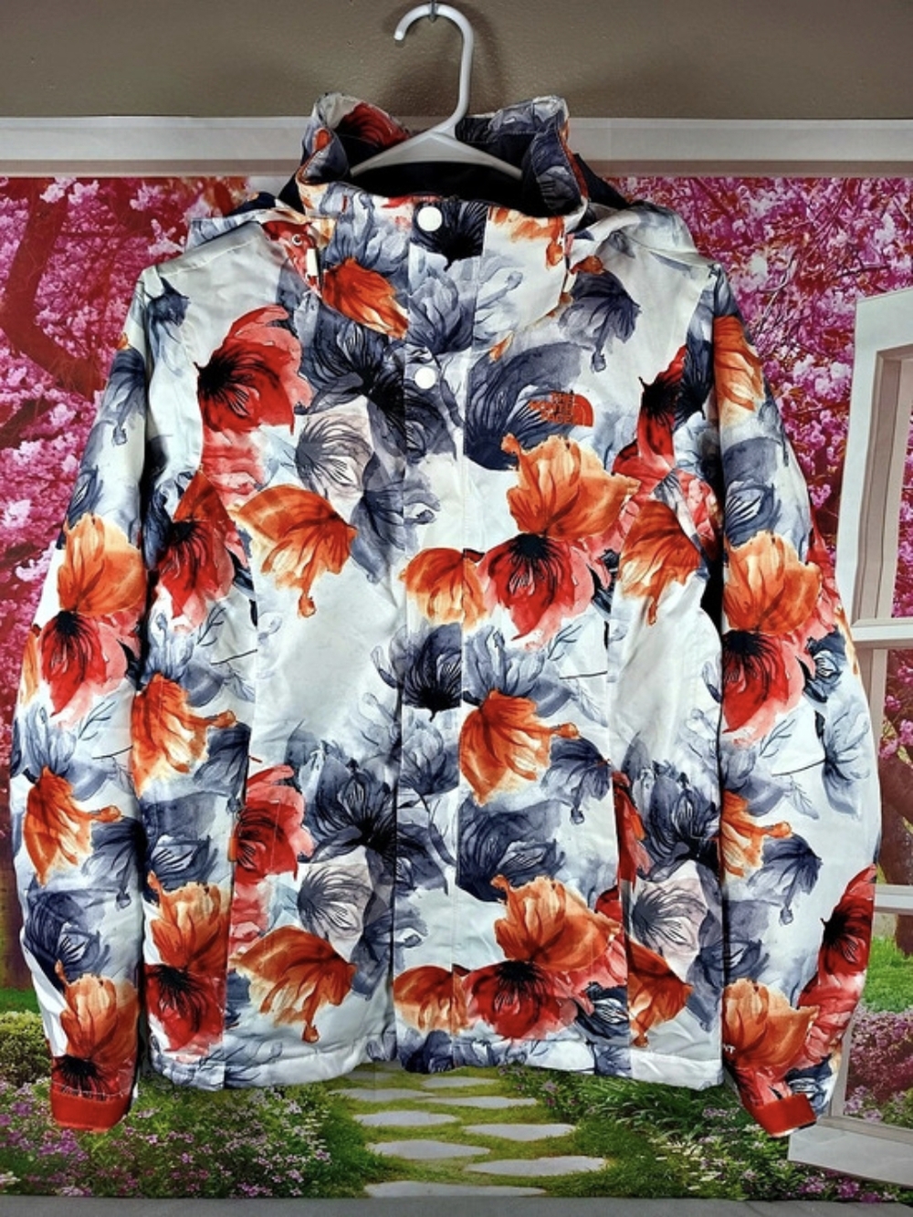 The North Face HyVent Floral Insulated Ski Winter Snow Jacket Women's Size XS.